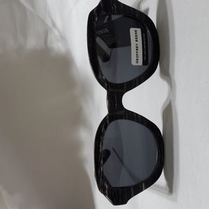 Geoffrey Beene Women Dark Gray Pink 100 UVA-UVB Lens Protection Light We…